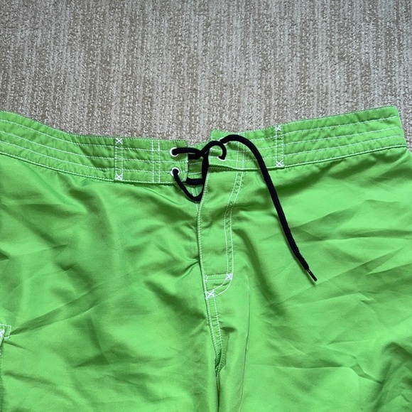 Vineyard Vines Green Lined 7" Inseam Drawstring/Velcro Board Shorts Men Size 35 - Picture 2 of 9
